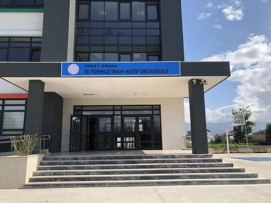 15 Temmuz İmam Hatip Ortaokulu fotoğrafı