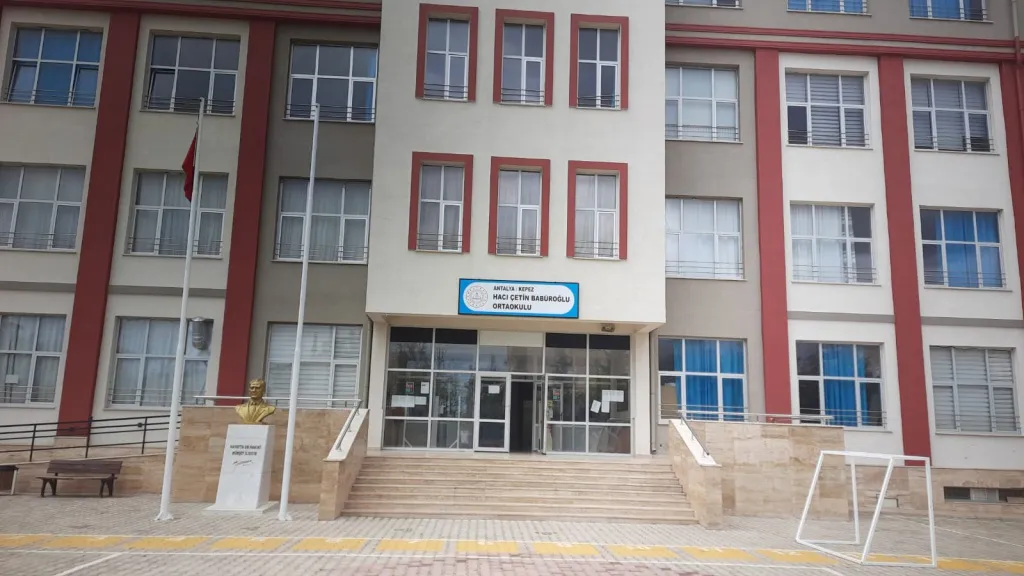 Hacı Çetin Babüroğlu Ortaokulu fotoğrafı