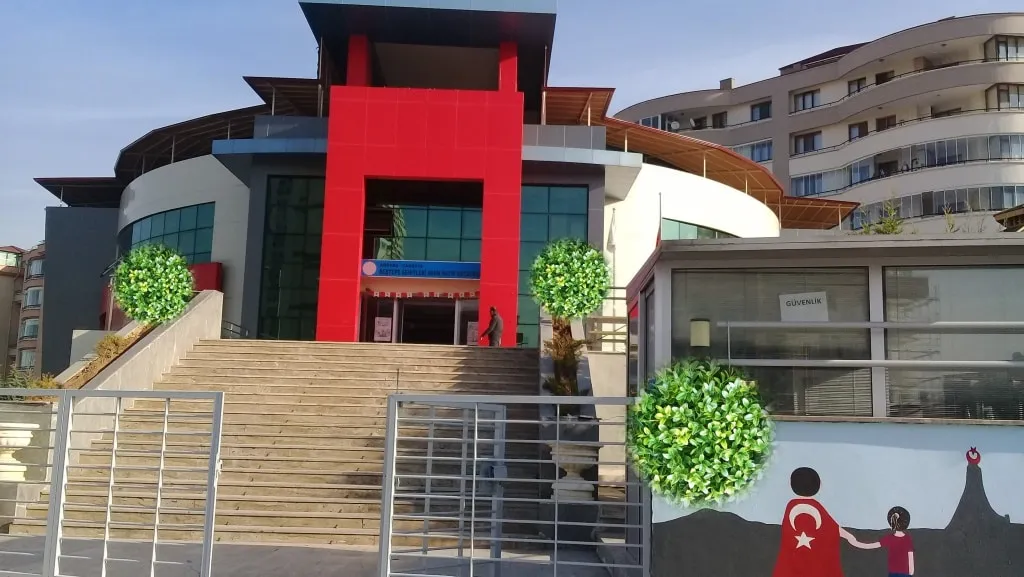 Beştepe Şehitleri İmam Hatip Ortaokulu