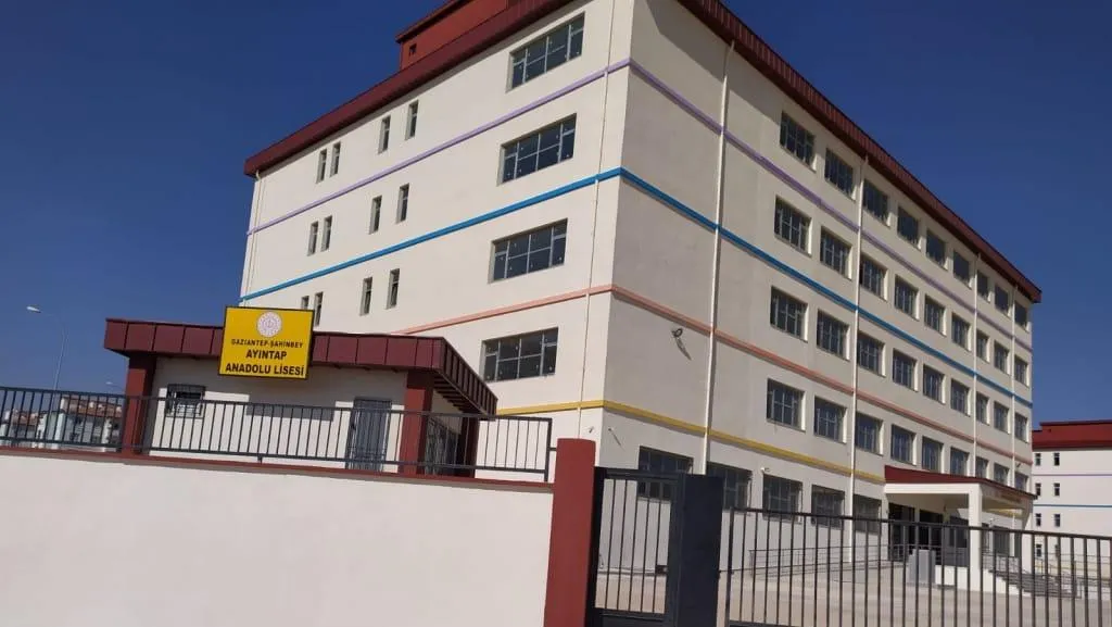 Ayıntap Anadolu Lisesi