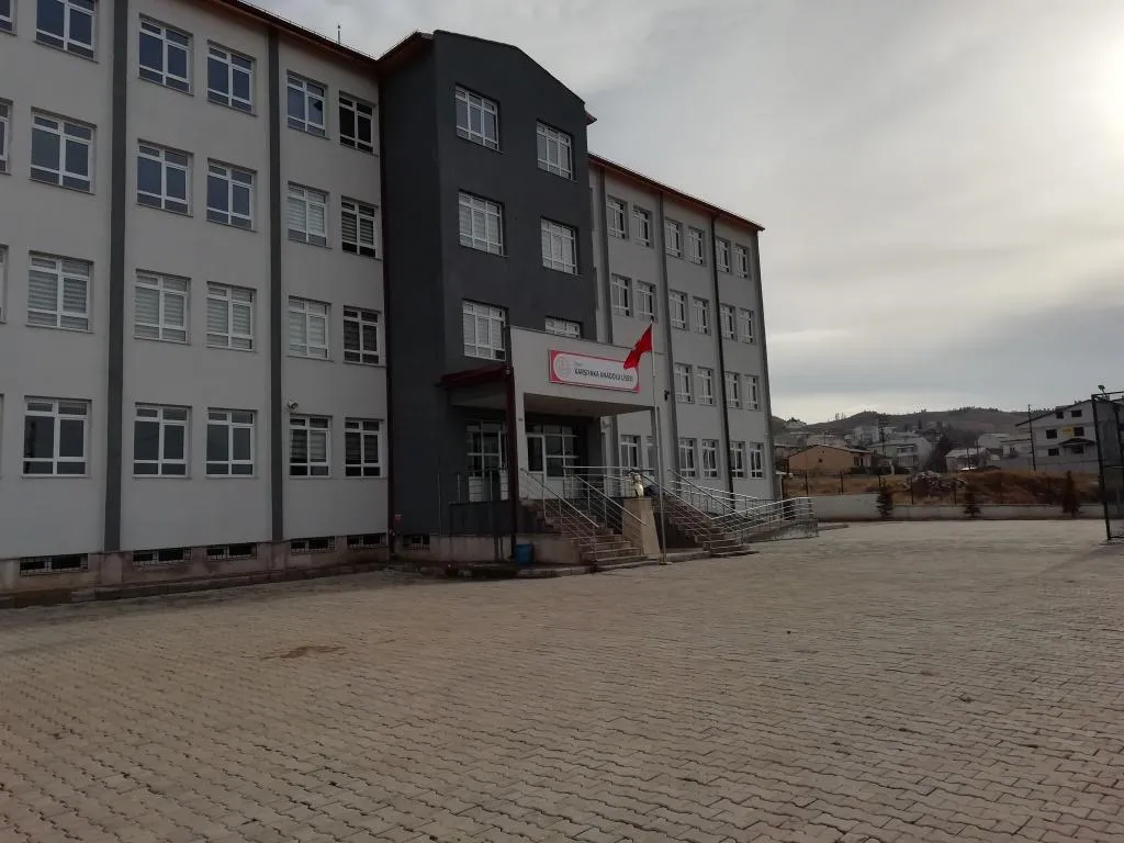 Karşıyaka Aşık İsmeti Anadolu Lisesi fotoğrafı