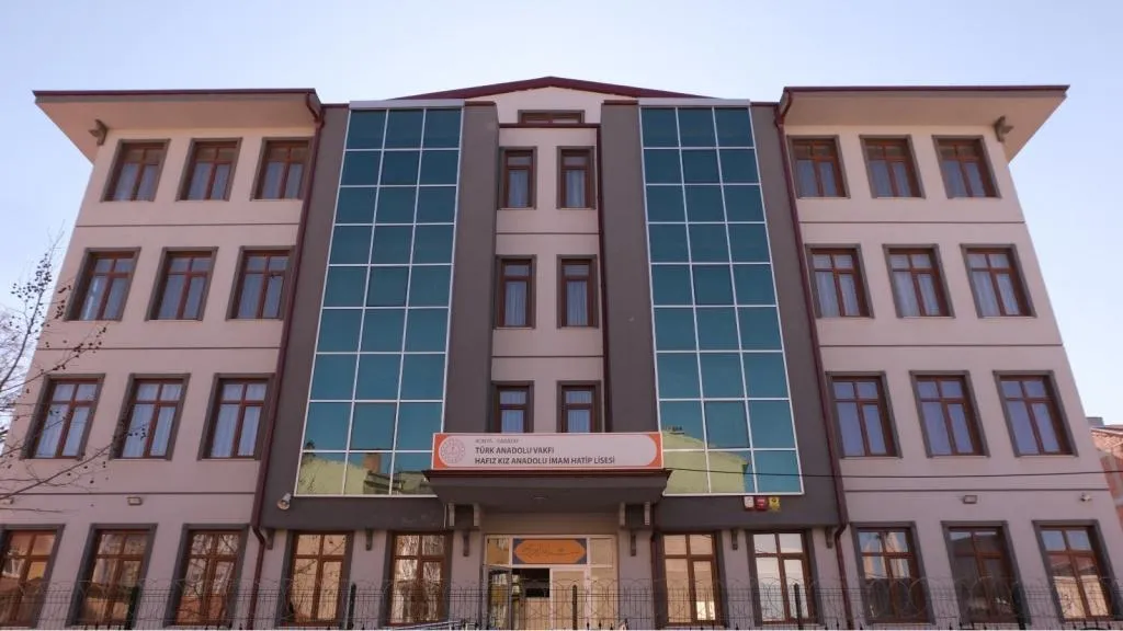 Türk Anadolu Vakfı Hafız Kız Anadolu İmam Hatip Lisesi fotoğrafı