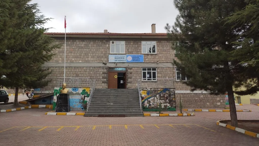 Mahzemin İmam Hatip Ortaokulu fotoğrafı