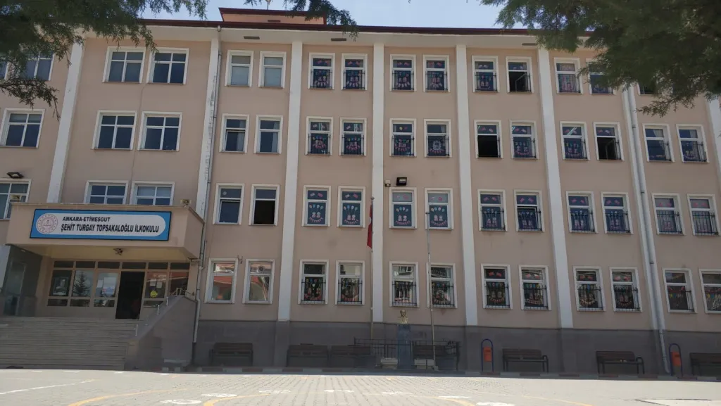 Şehit Turgay Topsakaloğlu İlkokulu fotoğrafı
