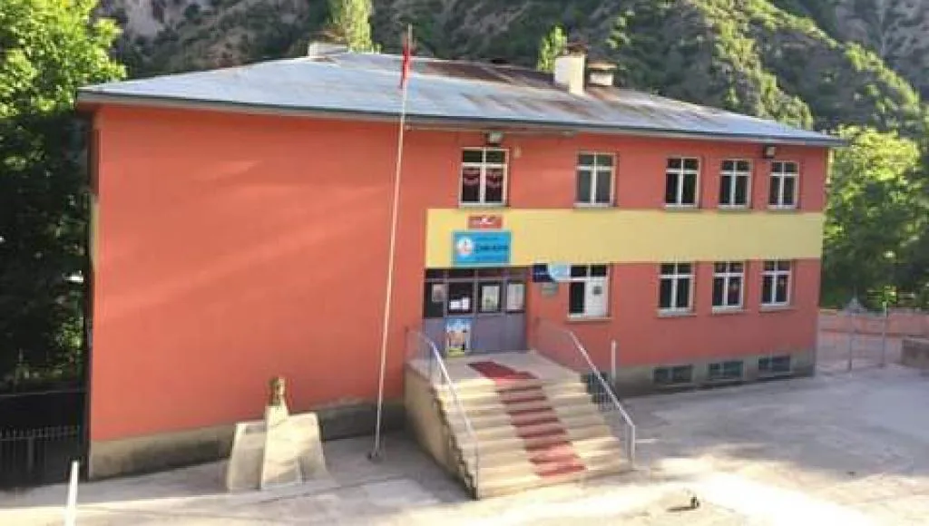 Çamlıkaya Ortaokulu fotoğrafı