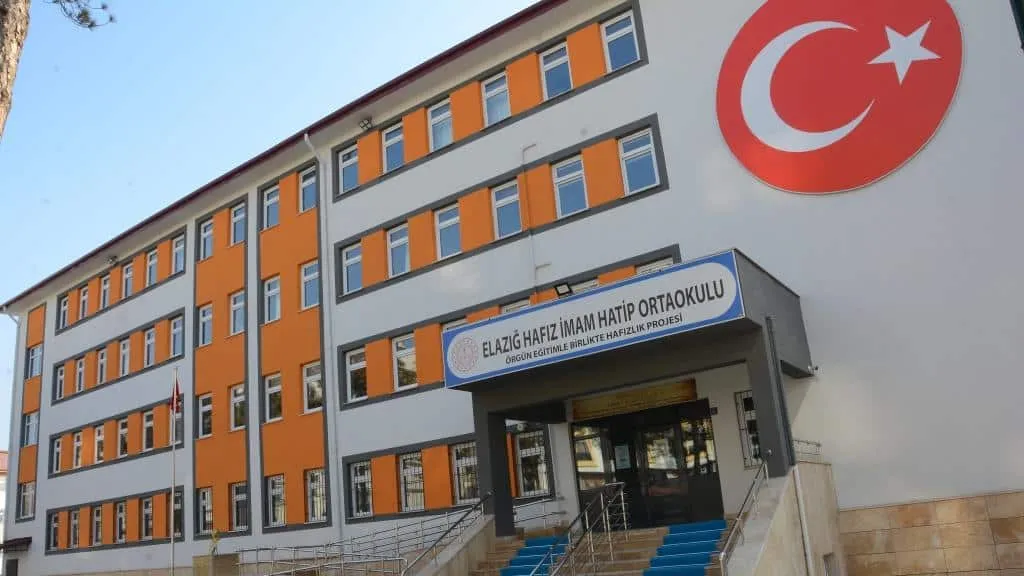 Elazığ Hafız İmam Hatip Ortaokulu fotoğrafı