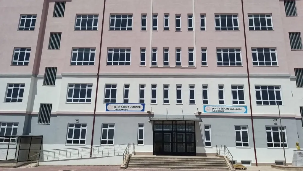 Şehit Samet Üstüner Ortaokulu