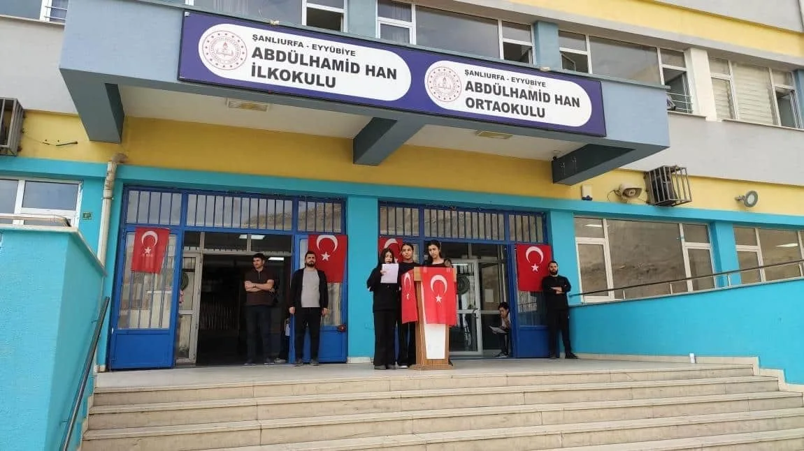 Abdülhamid Han Ortaokulu