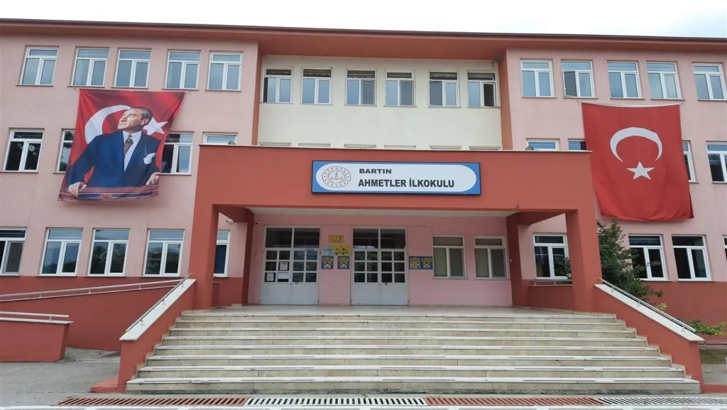 Ahmetler İlkokulu fotoğrafı