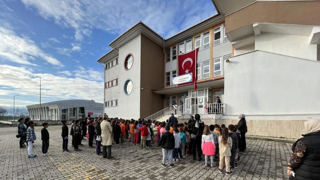 Cumhuriyet İlkokulu fotoğrafı
