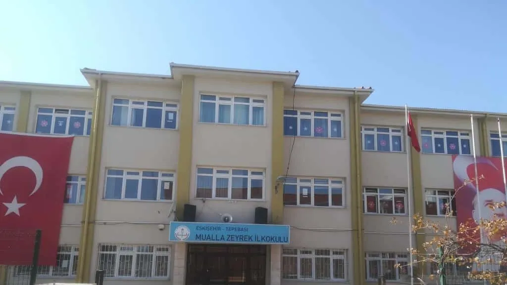 Mualla Zeyrek İlkokulu fotoğrafı