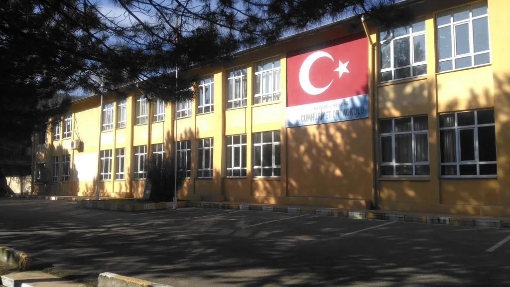 Cumhuriyet Ortaokulu
