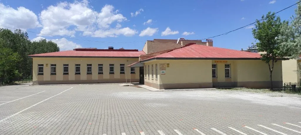 Hasankale Mesleki Ve Teknik Anadolu Lisesi