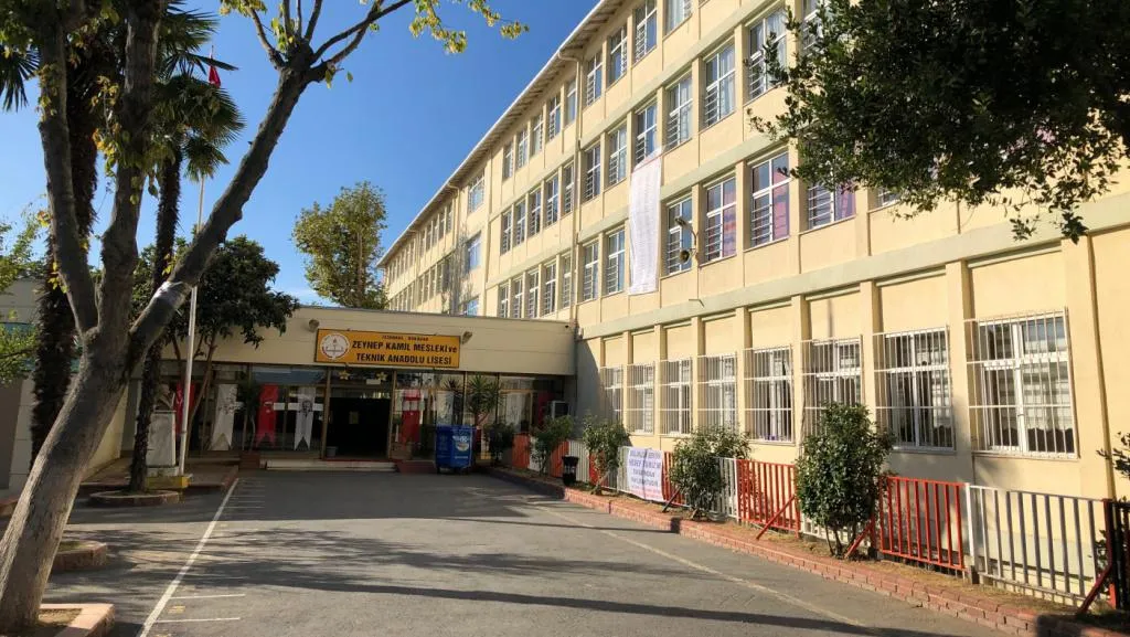 Üsküdar Zeynep Kamil Mesleki Ve Teknik Anadolu Lisesi fotoğrafı