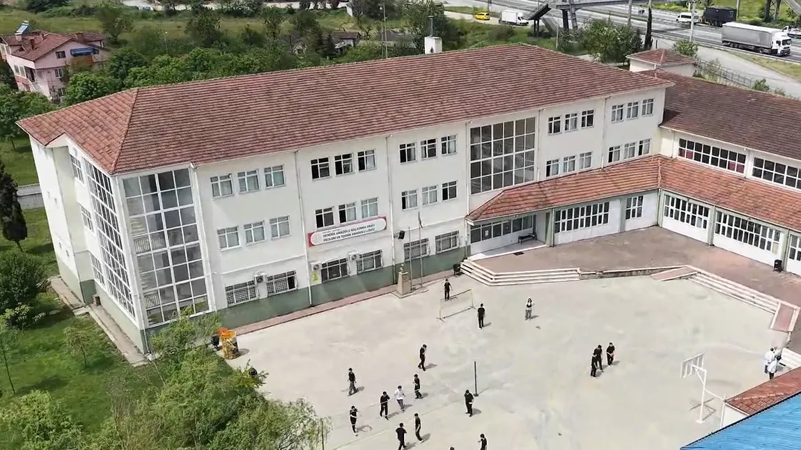 Hendek Anadolu Kalkınma Vakfı Mesleki Ve Teknik Anadolu Lisesi fotoğrafı