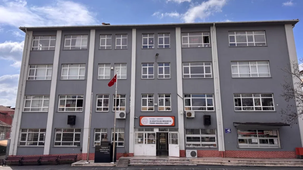 30 Ağustos Kız Mesleki Ve Teknik Anadolu Lisesi fotoğrafı