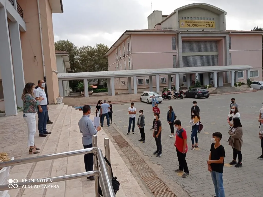 Selçuk Şehit Er Mehmet Yüce Borsa İstanbul Turizm Mesleki Ve Teknik Anadolu Lisesi fotoğrafı