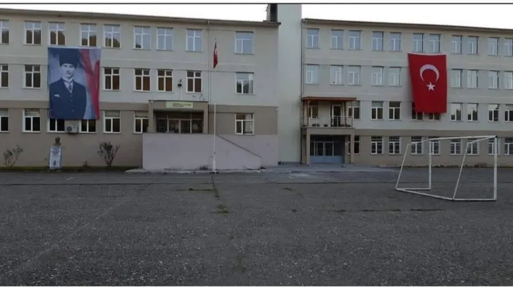 Arhavi Mesleki Ve Teknik Anadolu Lisesi fotoğrafı