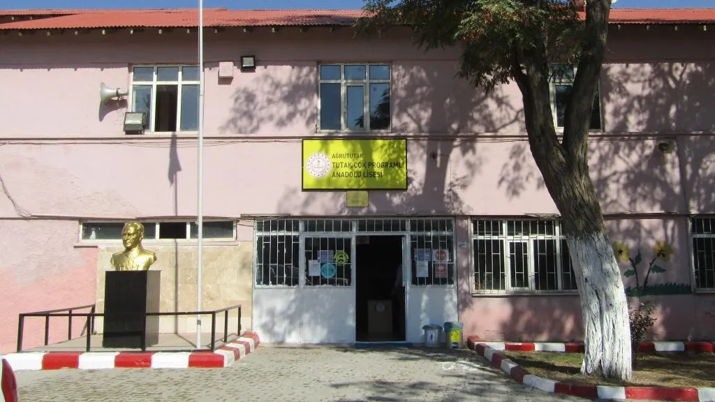 Tutak Mesleki Ve Teknik Anadolu Lisesi fotoğrafı