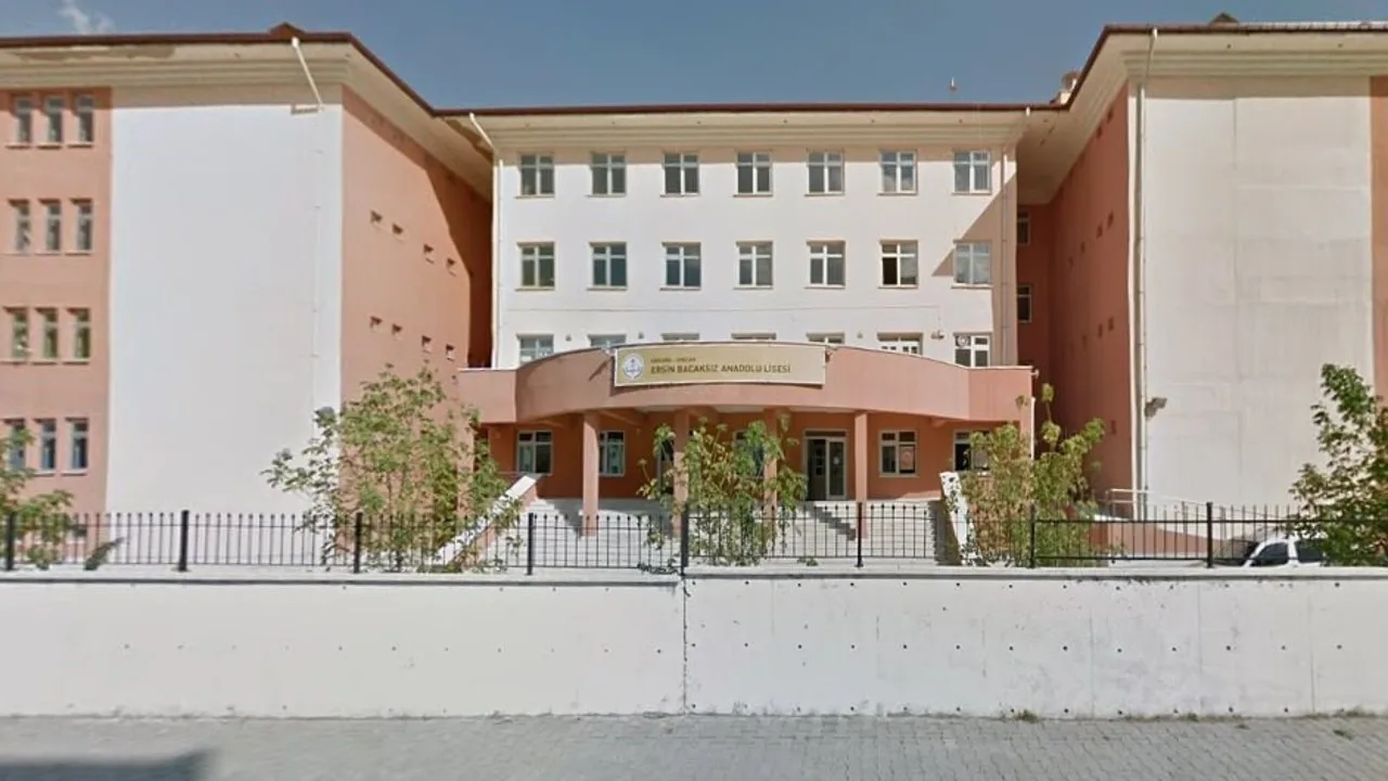 Şehit Ersin Bacaksız Anadolu Lisesi fotoğrafı