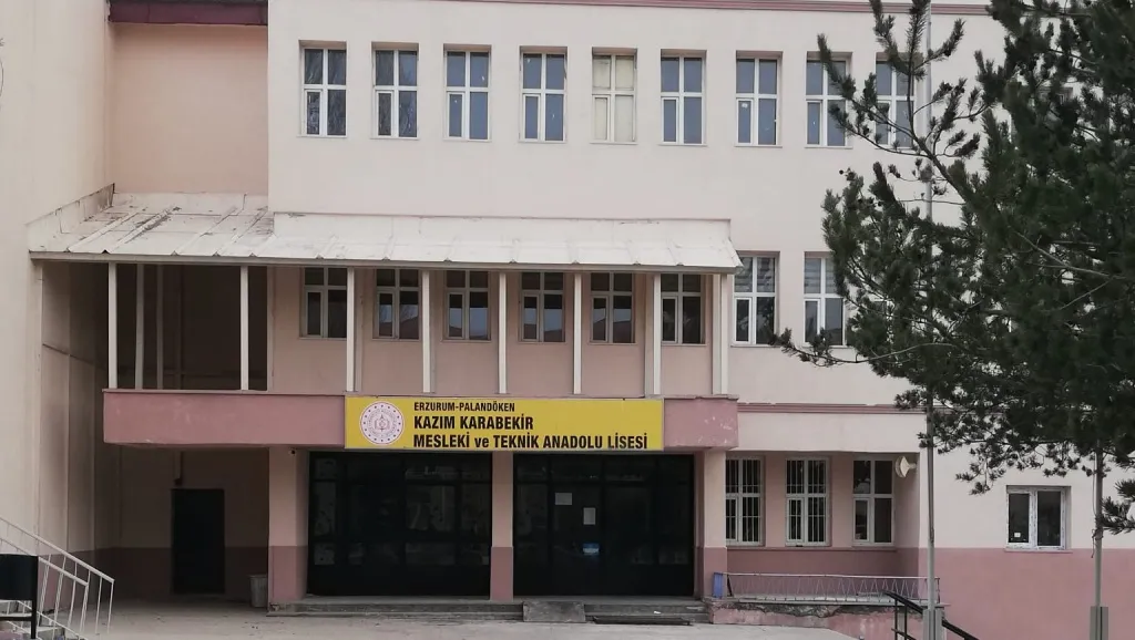 Kazımkarabekir Mesleki Ve Teknik Anadolu Lisesi
