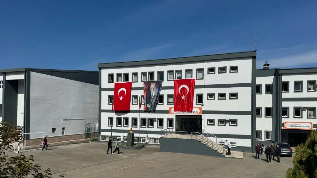 Atatürk Anadolu Lisesi fotoğrafı