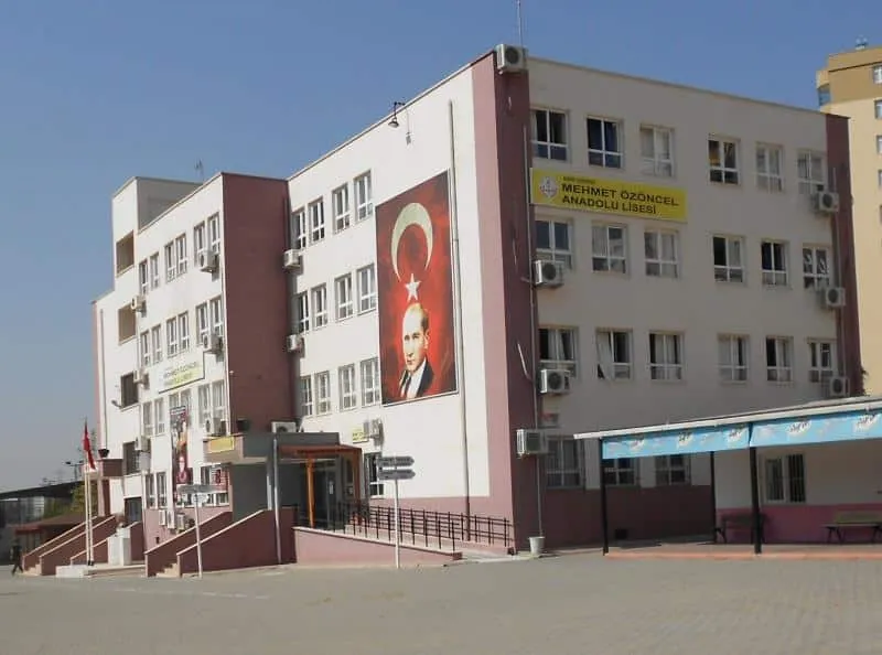 Mehmet Özöncel Anadolu Lisesi