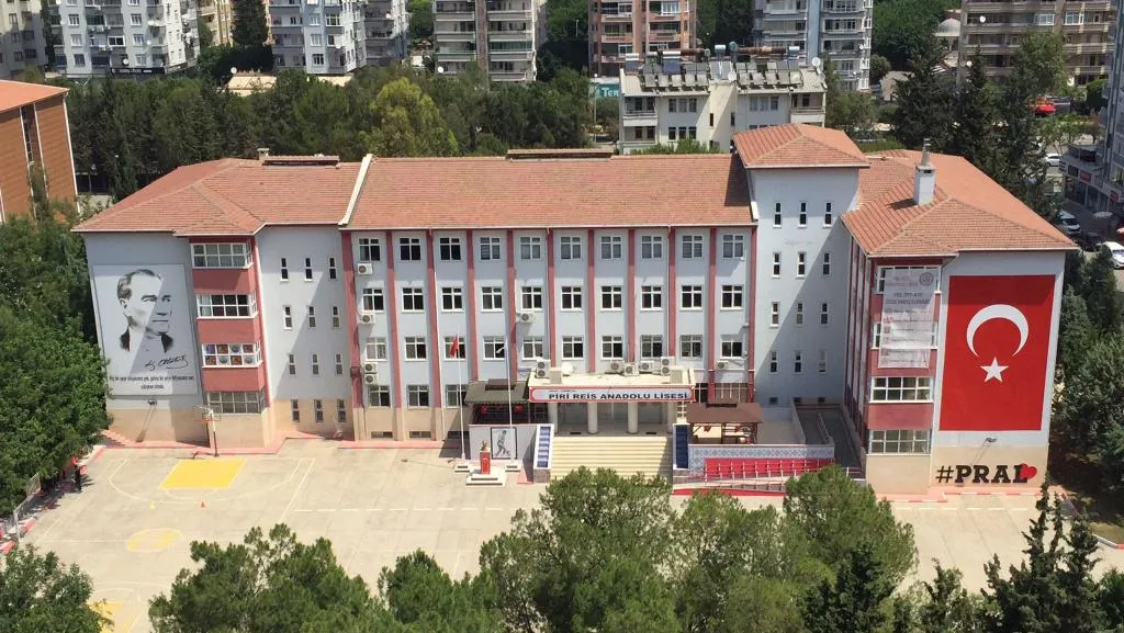 Piri Reis Anadolu Lisesi fotoğrafı