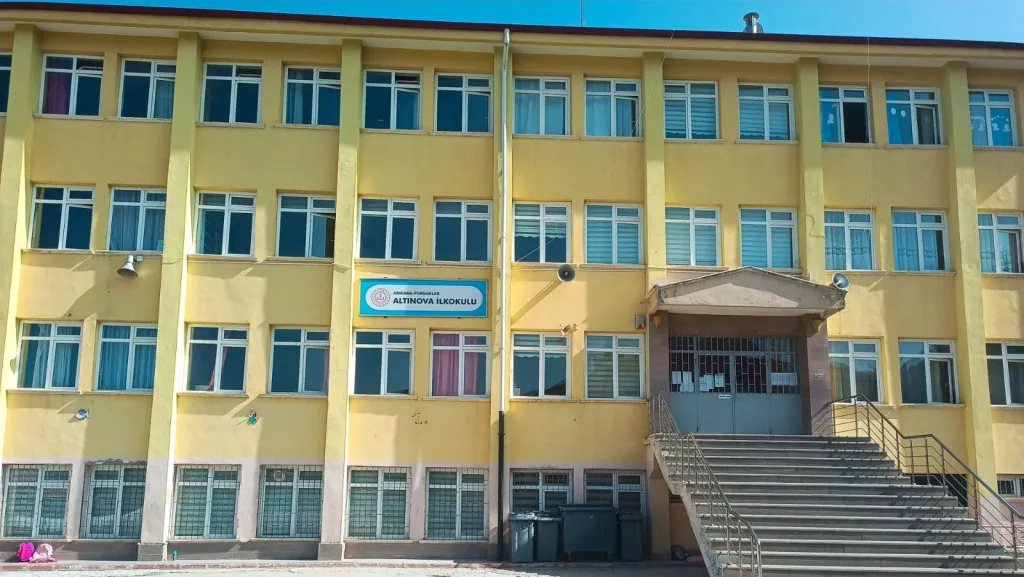 Altınova İlkokulu