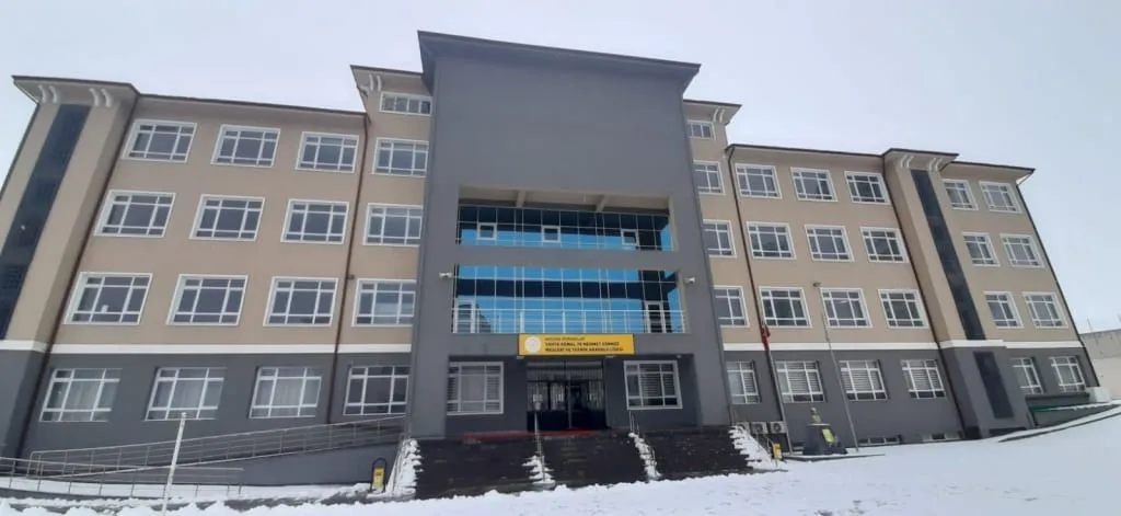 Pursaklar Yahya Kemal Ve M.Sönmez Mesleki Ve Teknik Anadolu Lisesi fotoğrafı
