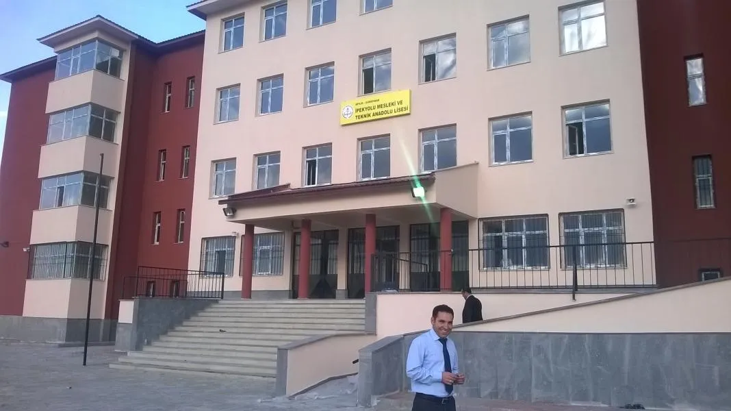 İpekyolu Kız Mesleki Ve Teknik Anadolu Lisesi fotoğrafı