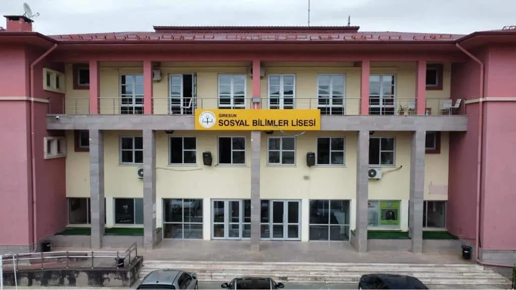 Giresun Sosyal Bilimler Lisesi fotoğrafı