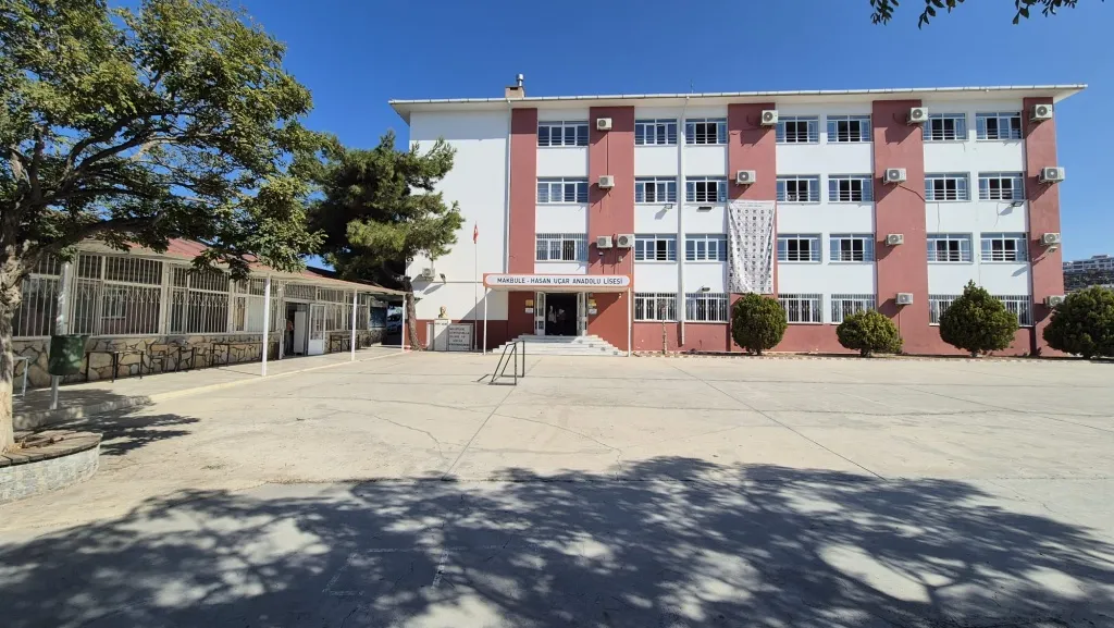Kuşadası Makbule Hasan Uçar Anadolu Lisesi fotoğrafı