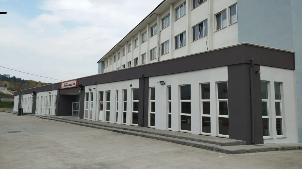 Mithatpaşa Anadolu Lisesi fotoğrafı