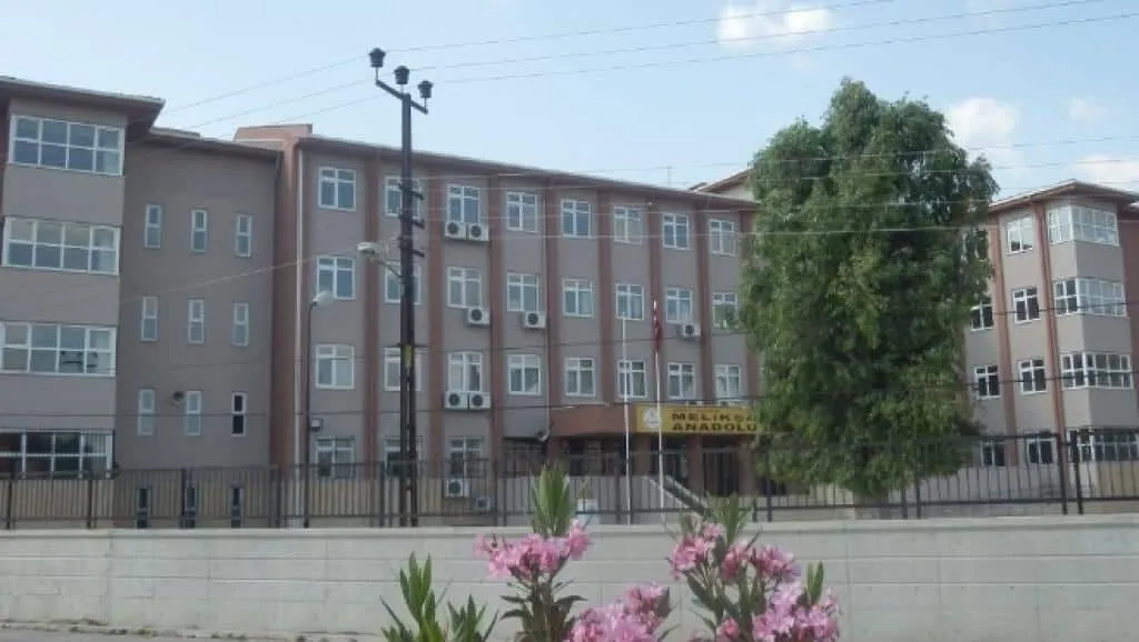 Melikşah Anadolu Lisesi fotoğrafı