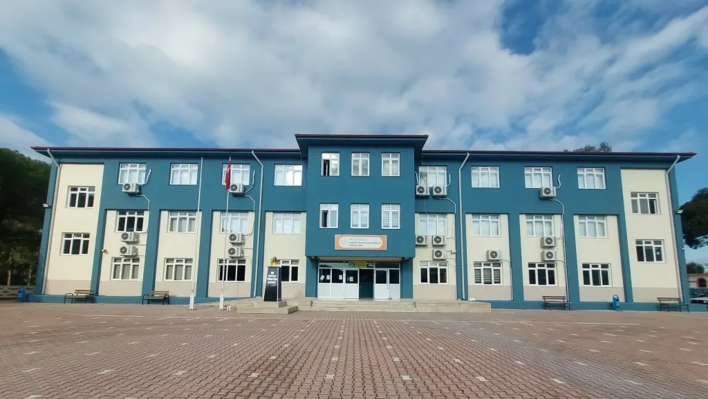 Mavikent Mustafa-Ayşe Acarbulut Anadolu Lisesi