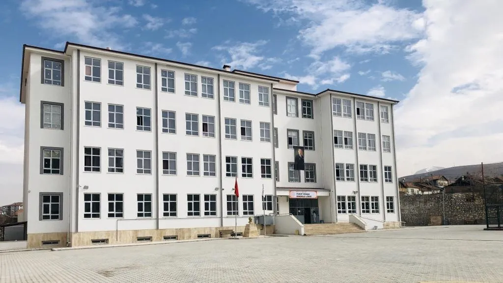 Yusuf Kenan Anadolu Lisesi fotoğrafı