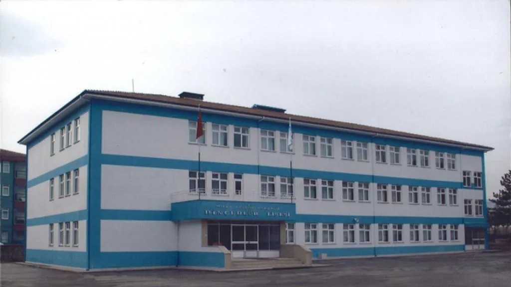 Zile Dinçerler Anadolu Lisesi fotoğrafı
