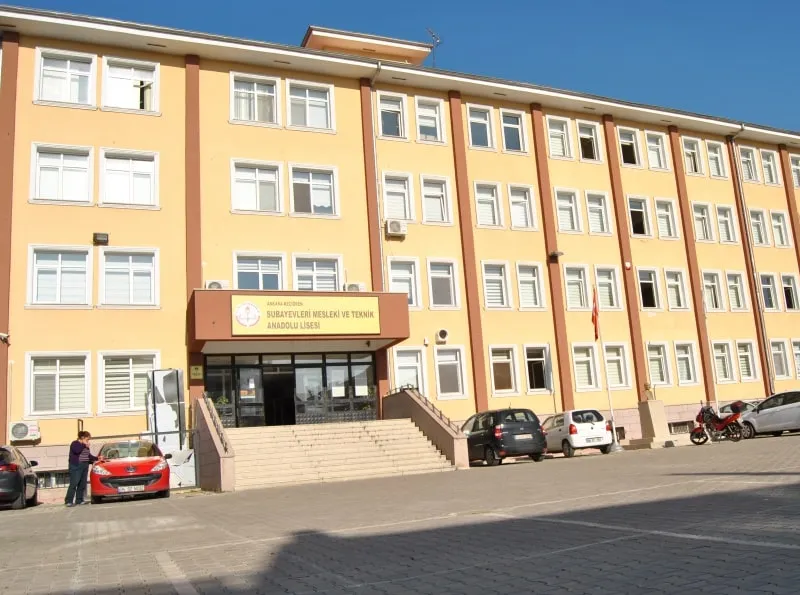 Subayevleri Kız Mesleki Ve Teknik Anadolu Lisesi