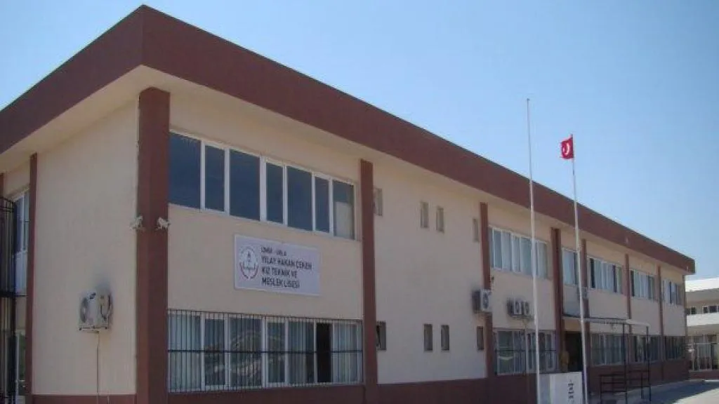 Urla Yılay Hakan Çeken Mesleki Ve Teknik Anadolu Lisesi fotoğrafı