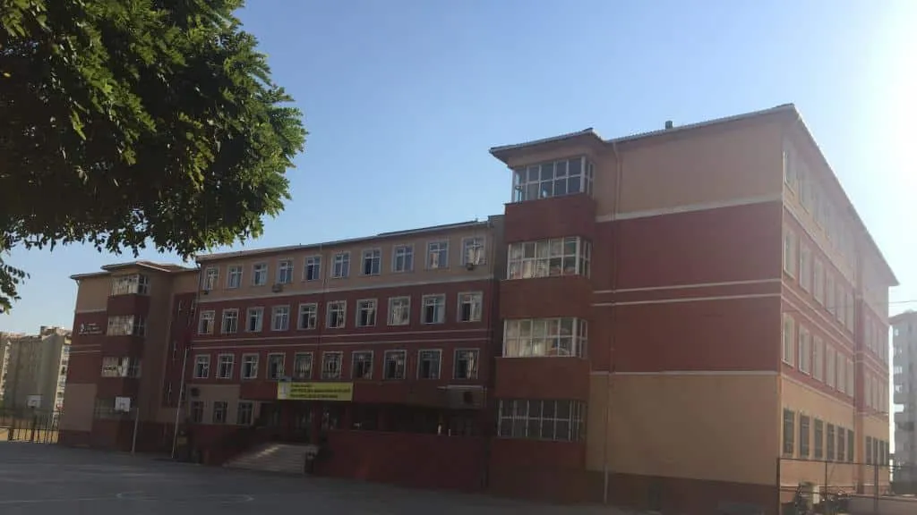 Beylikdüzü Azem Yükseloğlu Anadolu İmam Hatip Lisesi fotoğrafı