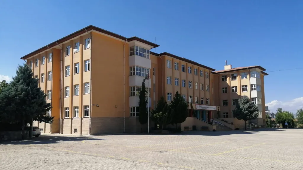 Sadreddin Konevi Kız Anadolu İmam Hatip Lisesi fotoğrafı