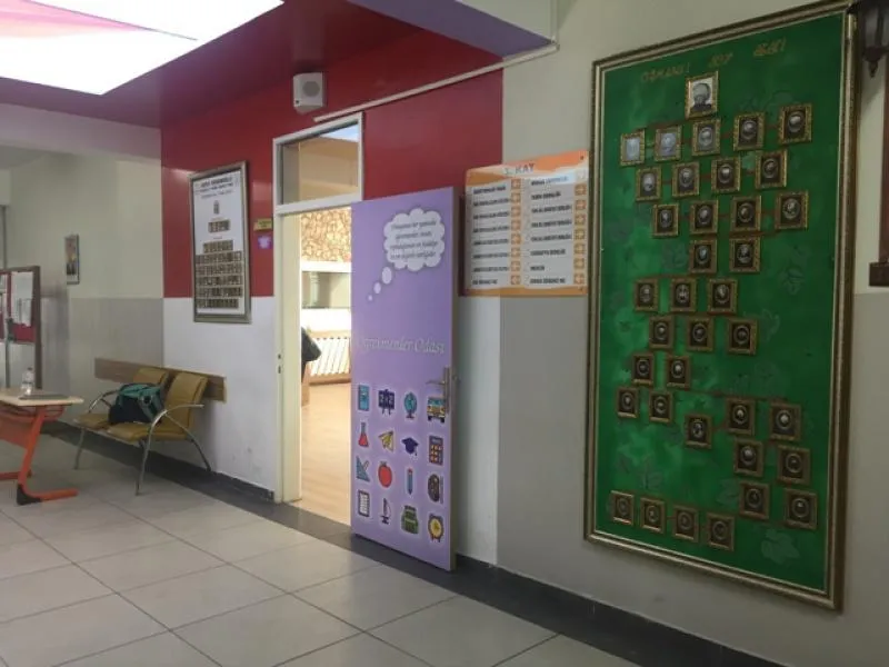 Servi Erdemoğlu Kız Mesleki Ve Teknik Anadolu Lisesi fotoğrafı