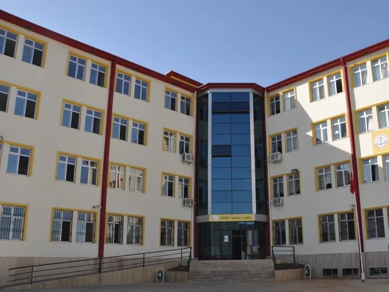 8 Şubat Anadolu Lisesi fotoğrafı