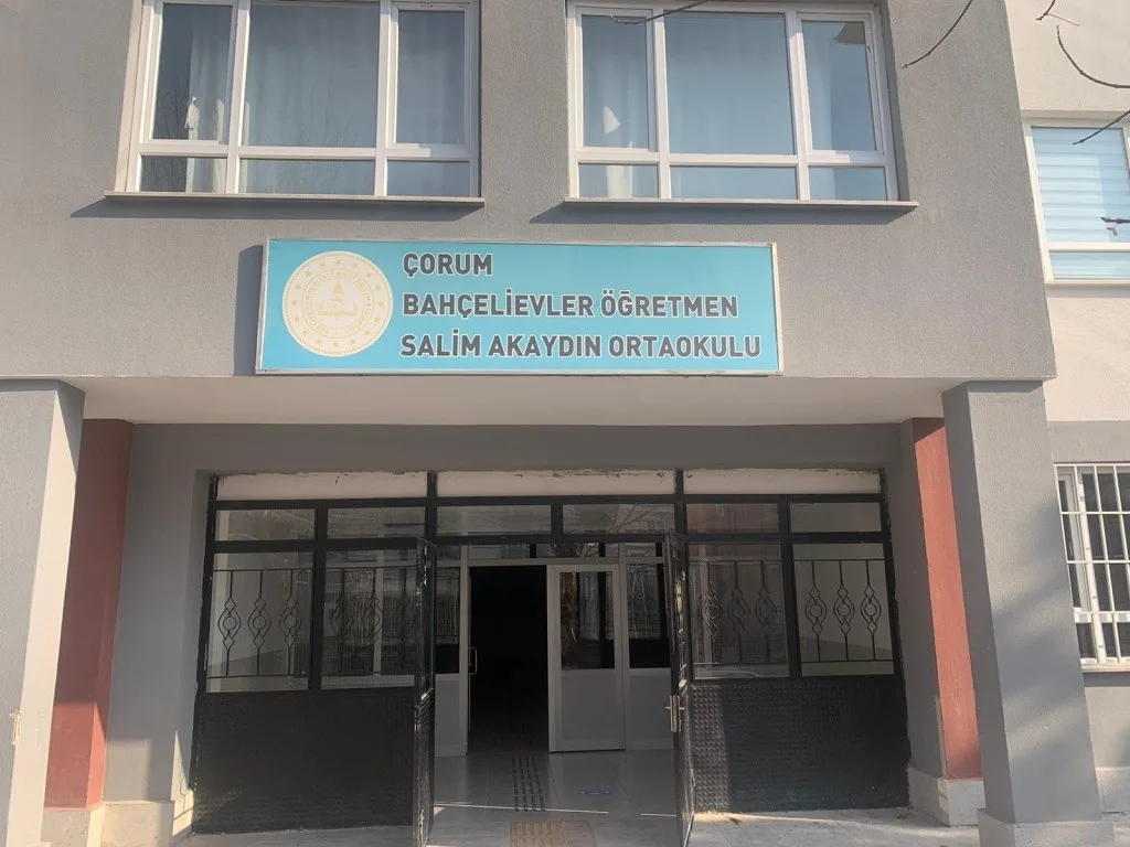 Bahçelievler Öğretmen Salim Akaydın Ortaokulu