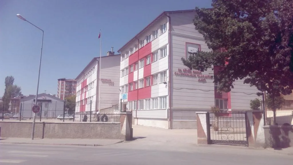Behrampaşa Ortaokulu