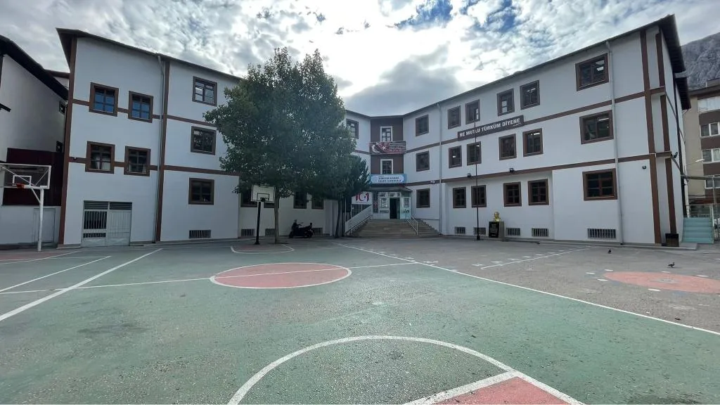 Zübeyde Hanım Üçler İlkokulu fotoğrafı