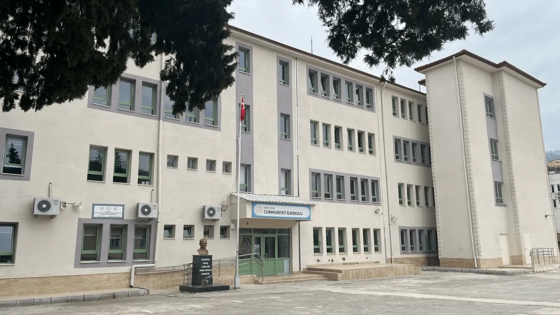 Cumhuriyet İlkokulu fotoğrafı